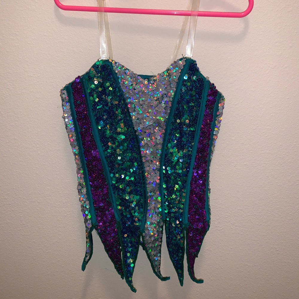 A two piece perfect for tap or jazz!